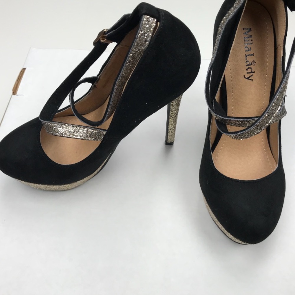 Embellished Sparkle Party-High Heel Black (6) NWT